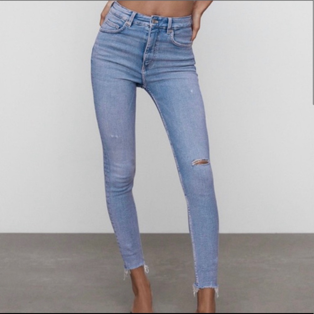 Zara, Light wash Denim - Picture 1 of 6
